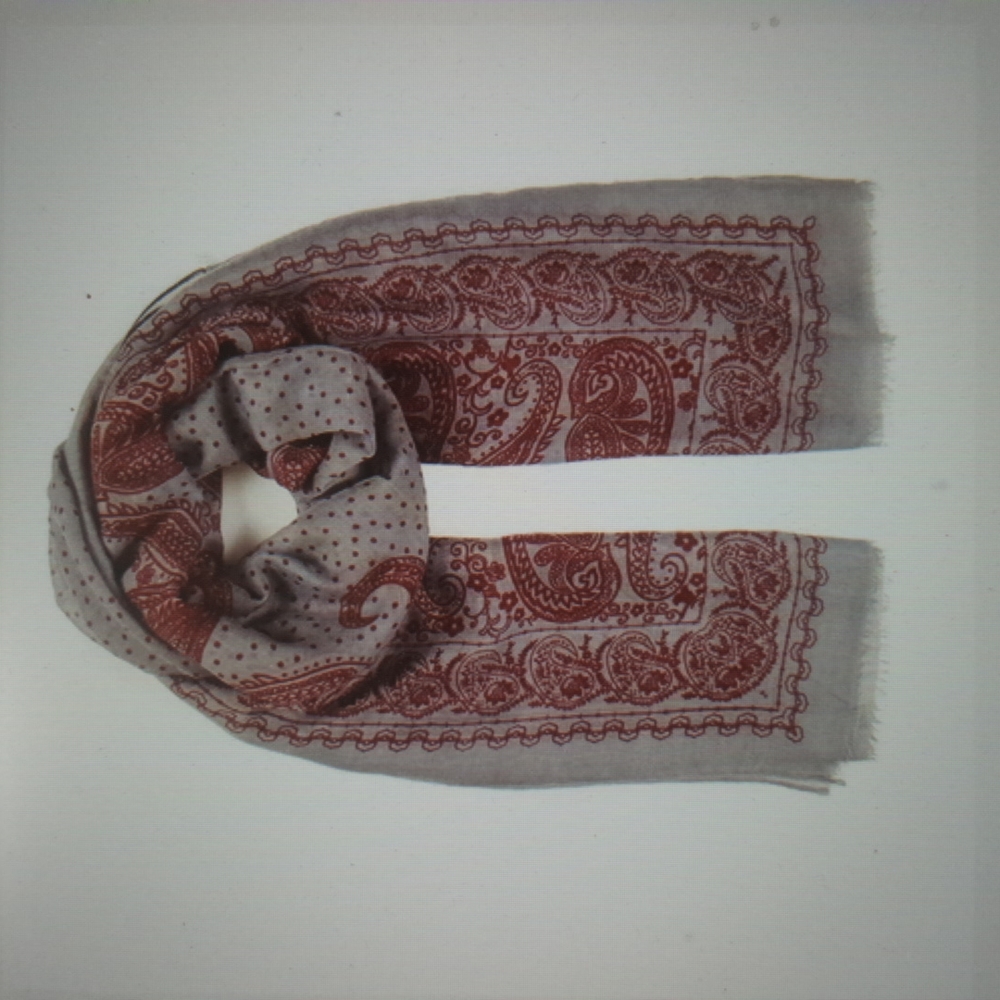 Melifluos NWT Spanish Design Bamboo Printed Scarf